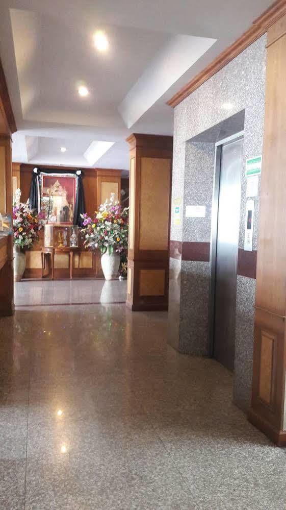 Veerasuda Condotel Ratchaburi Eksteriør billede