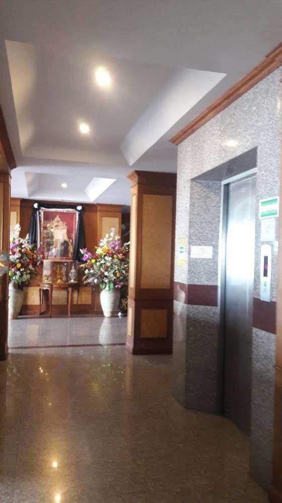 Veerasuda Condotel Ratchaburi Eksteriør billede