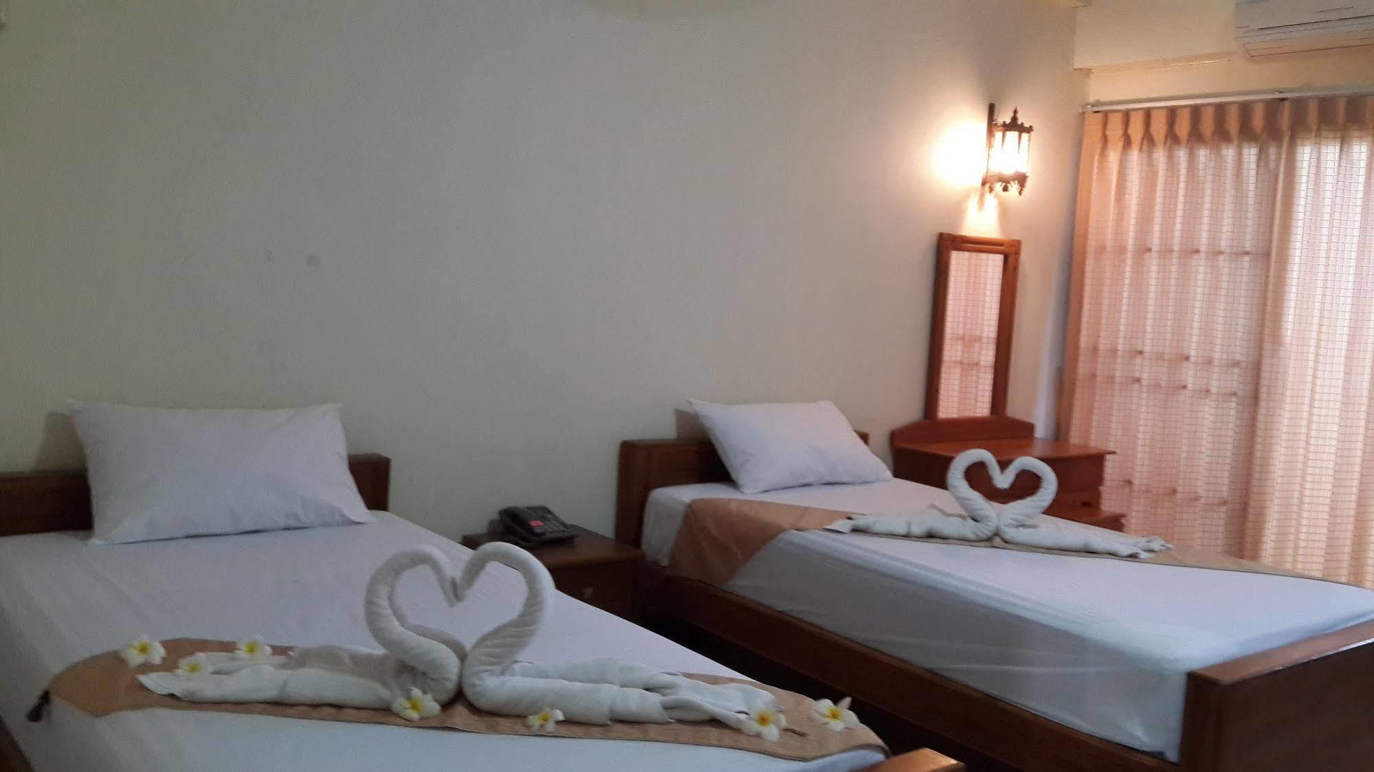 Veerasuda Condotel Ratchaburi Eksteriør billede