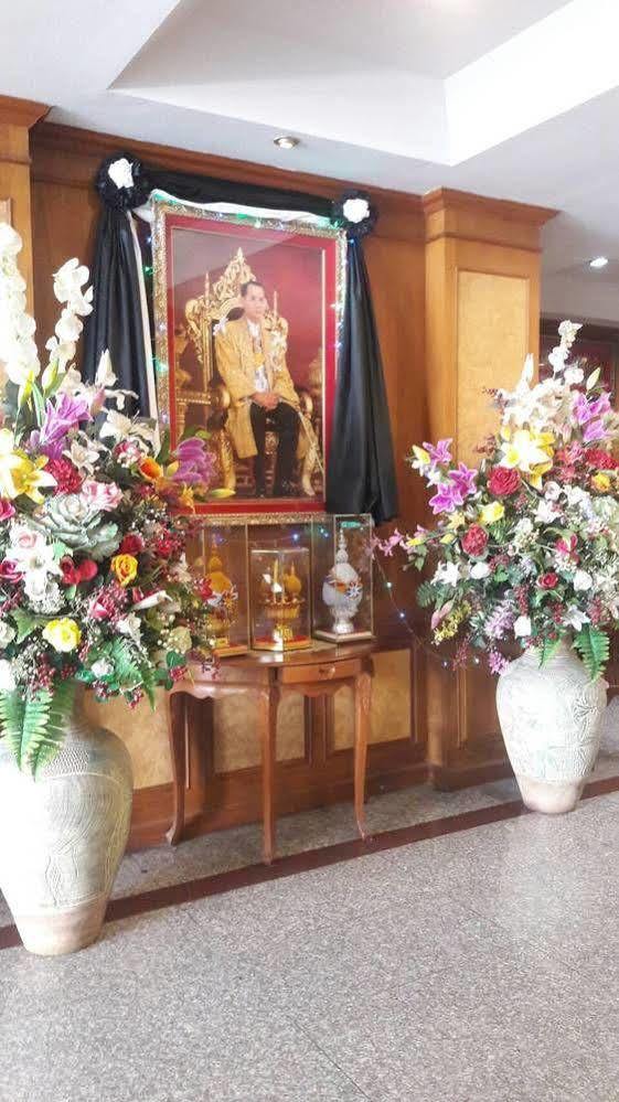 Veerasuda Condotel Ratchaburi Eksteriør billede